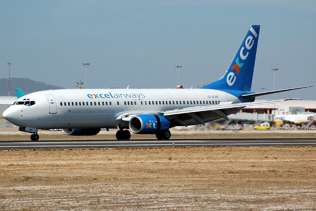 G-XLAF · Boeing 737-86N · (FAO / LPFR)