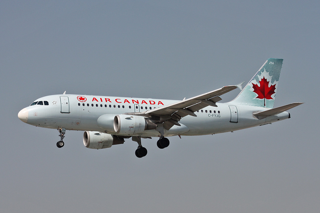 C-FYJG · Airbus A319-114 · (YYZ / CYYZ)