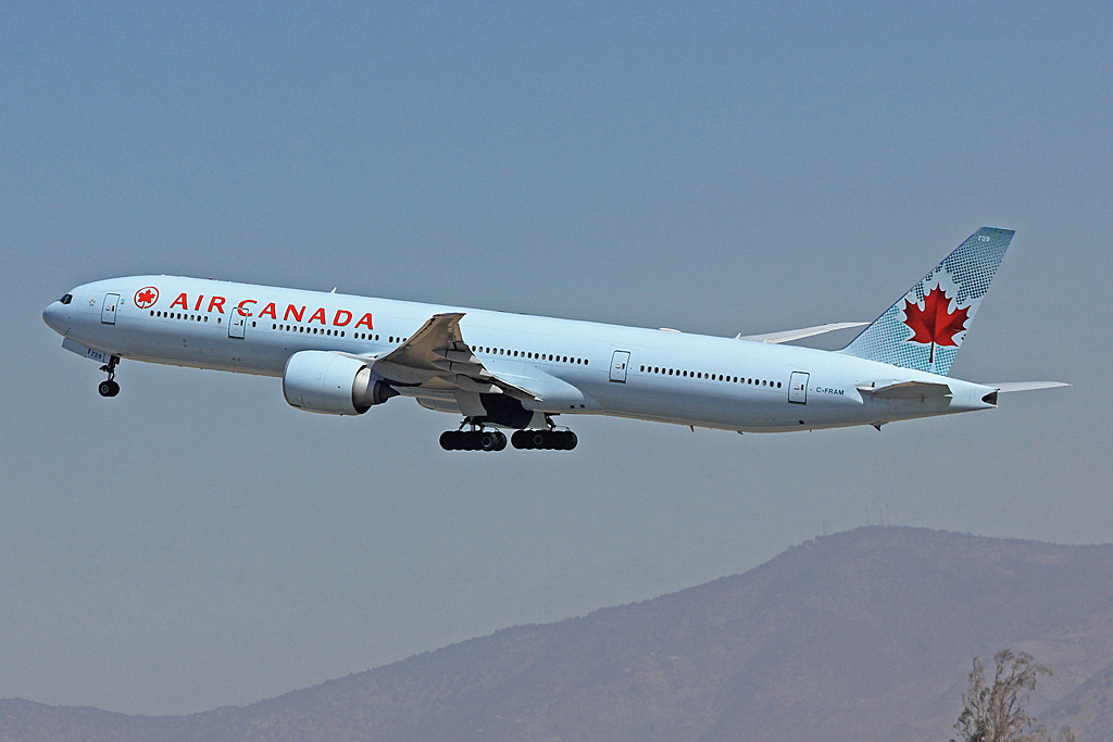 C-FRAM · Boeing 777-333/ER · (SCL / SCEL)