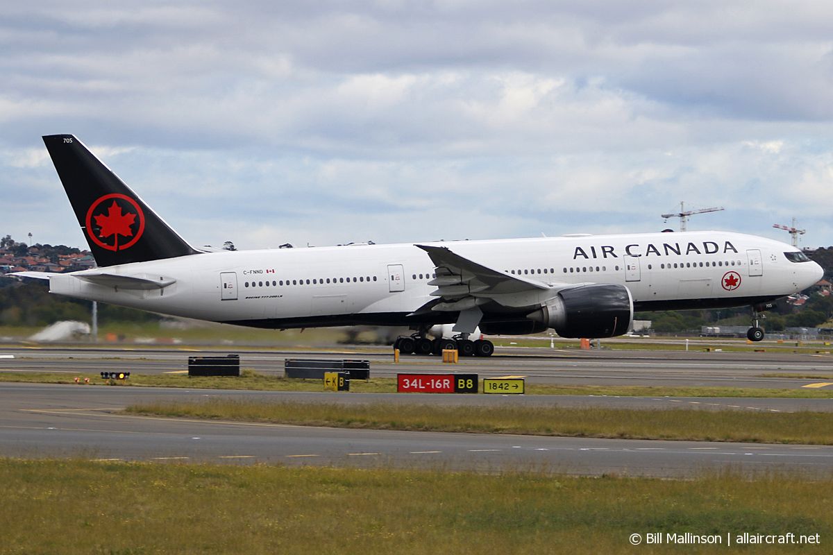 C-FNND · Boeing 777-233/LR · (SYD / YSSY)