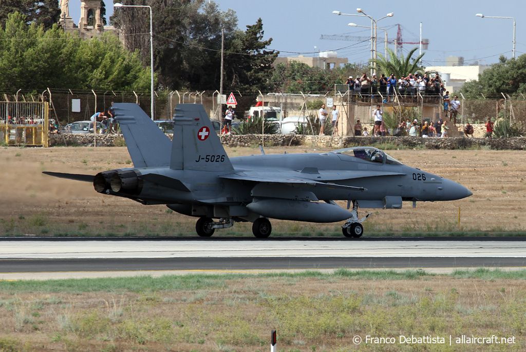 J-5026 · McDonnell Douglas F/A-18C Hornet · (MLA / LMML)