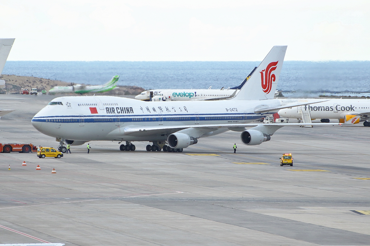 B-2472 · Boeing 747-4J6 · (LPA / GCLP)