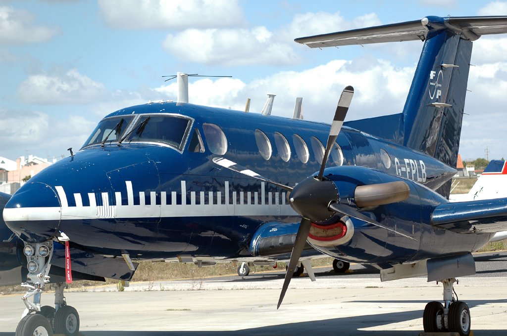 G-FPLB · Beechcraft B200 Super King Air · (LPCS)