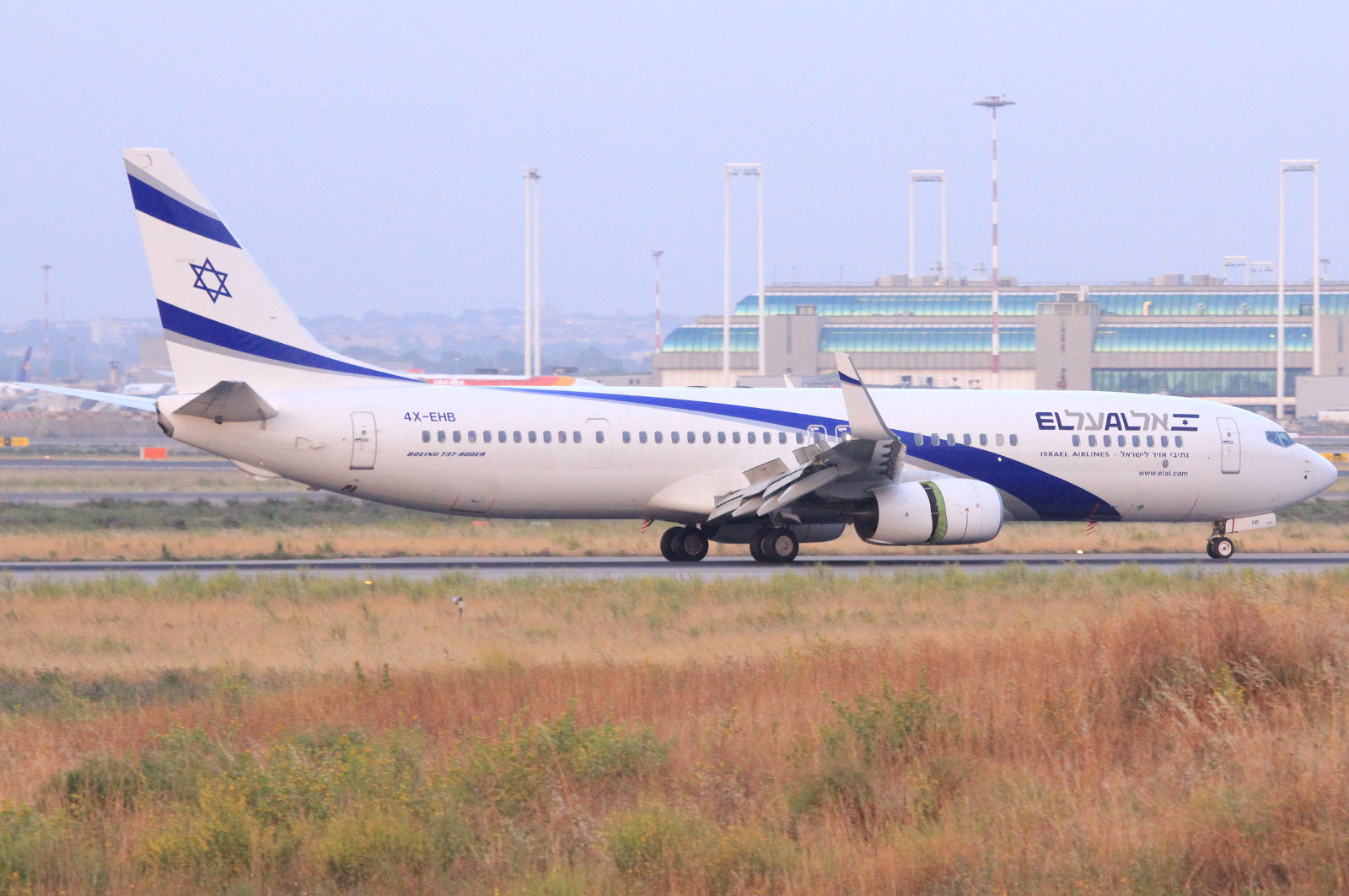 4X-EHB · Boeing 737-958/ER(WL) · (FCO / LIRF)