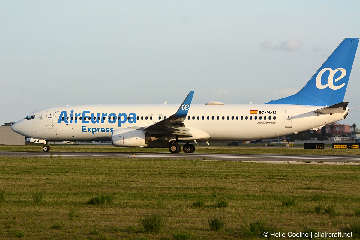 EC-MXM · Boeing 737-85P(WL) · (LIS / LPPT)