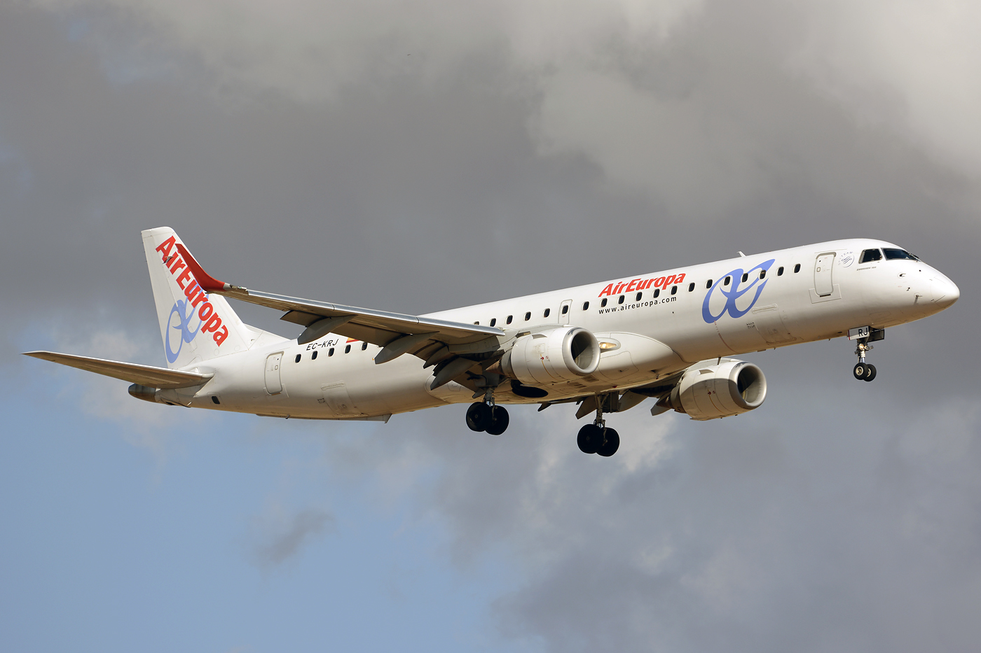 EC-KRJ · Embraer 190-200LR · (PMI / LEPA / LESJ)