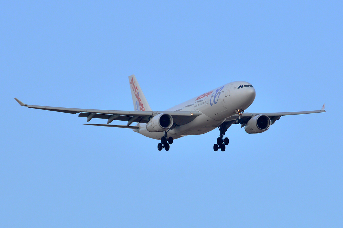 EC-LQO · Airbus A330-243 · (LPA / GCLP)