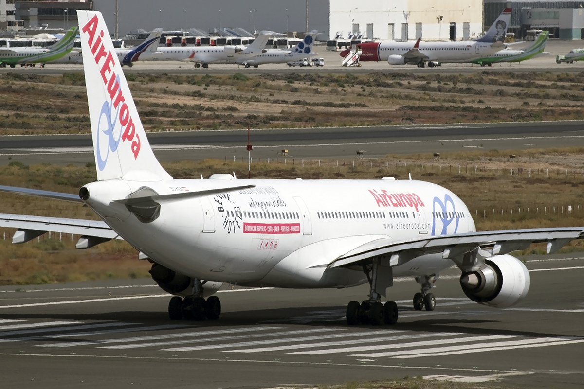 EC-KOM · Airbus A330-202 · (LPA / GCLP)