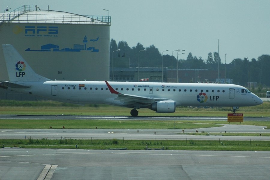 EC-KRJ · Embraer 190-200LR · (AMS / EHAM)