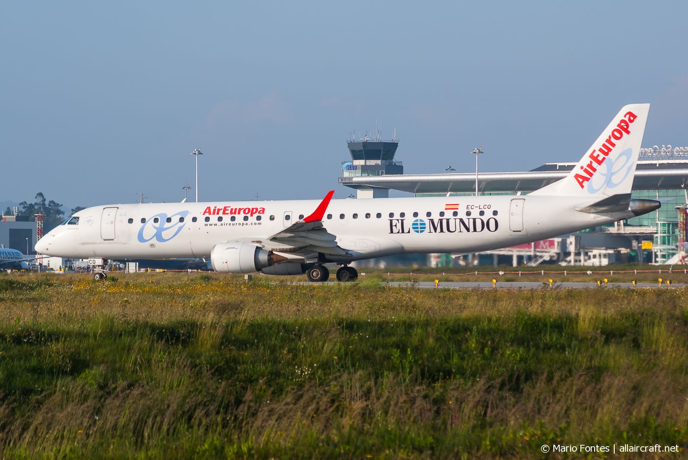 EC-LCQ · Embraer 190-200LR · (OPO / LPPR)