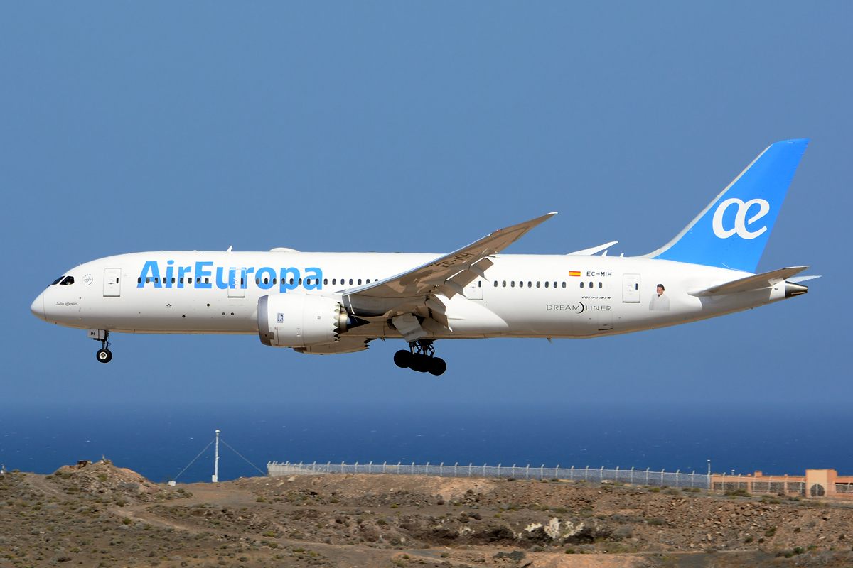 EC-MIH · Boeing 787-8 Dreamliner · (LPA / GCLP)