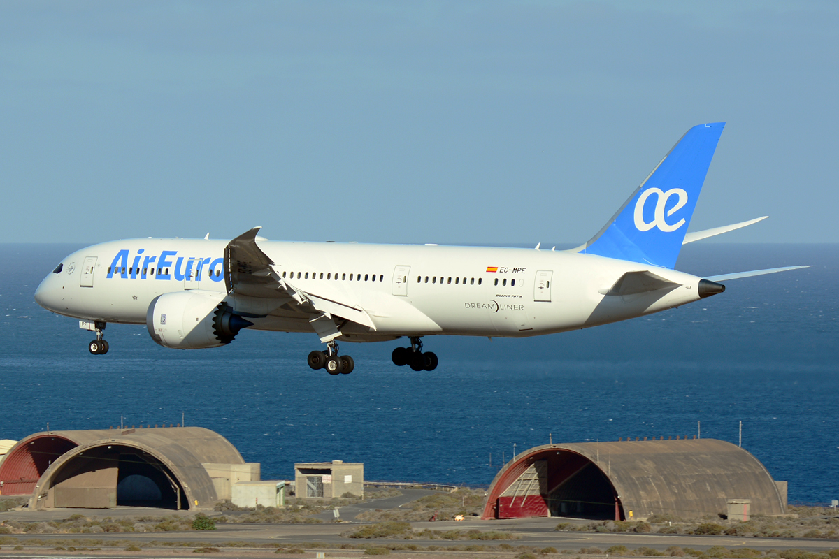 EC-MPE · Boeing 787-8 Dreamliner · (LPA / GCLP)