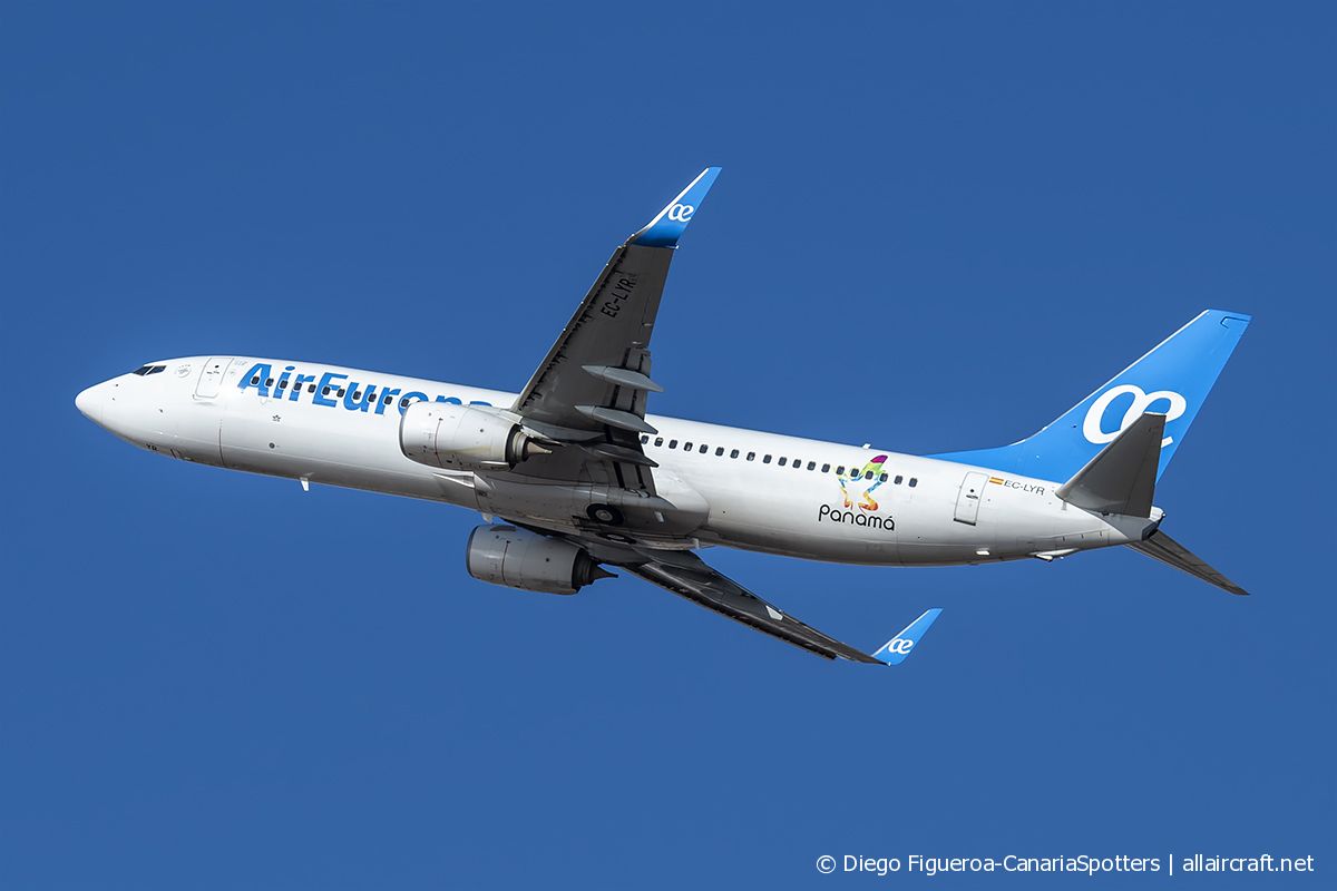 EC-LYR · Boeing 737-85P(WL) · (LPA / GCLP)