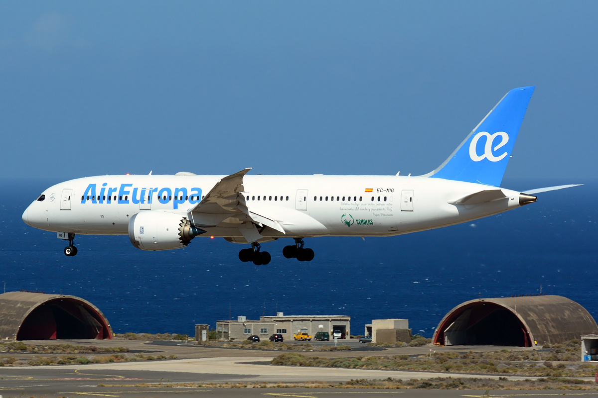 EC-MIG · Boeing 787-8 Dreamliner · (LPA / GCLP)