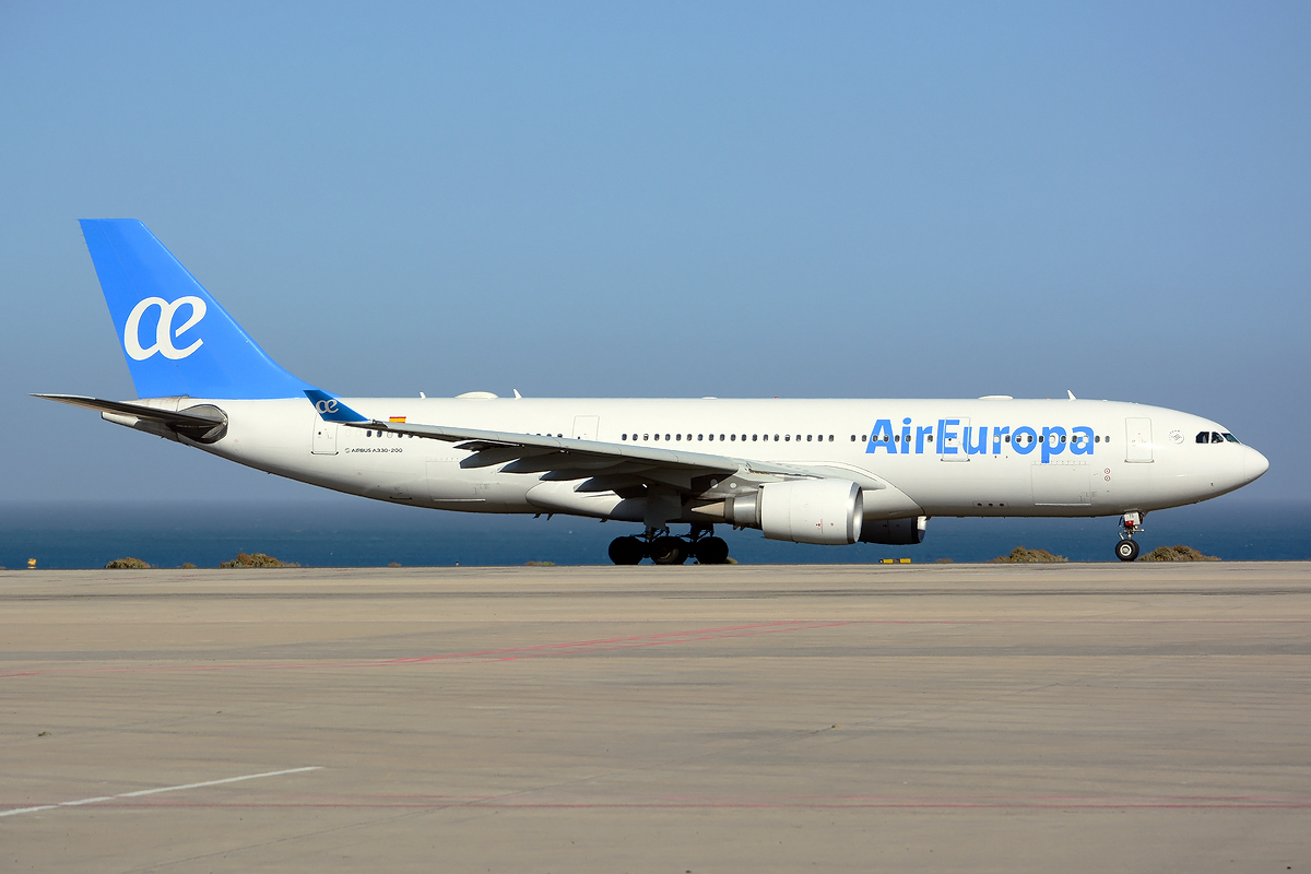 EC-KTG · Airbus A330-202 · (LPA / GCLP)