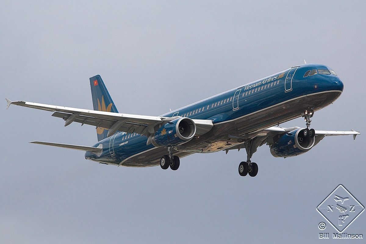 VN-A354 · Airbus A321-231 · (SGN / VVTS)