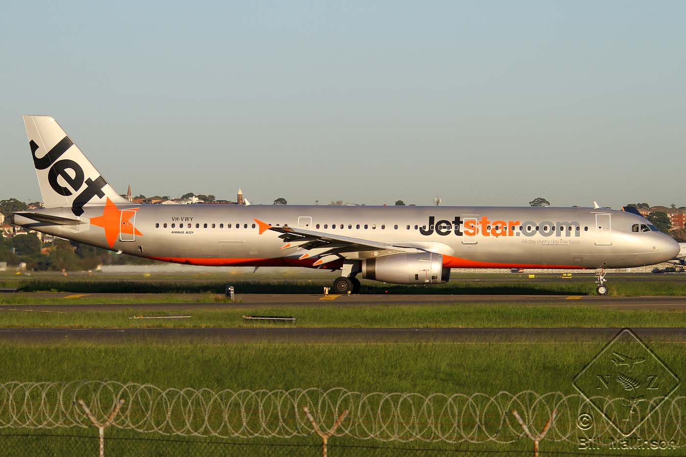 VH-VWY · Airbus A321-231 · (SYD / YSSY)