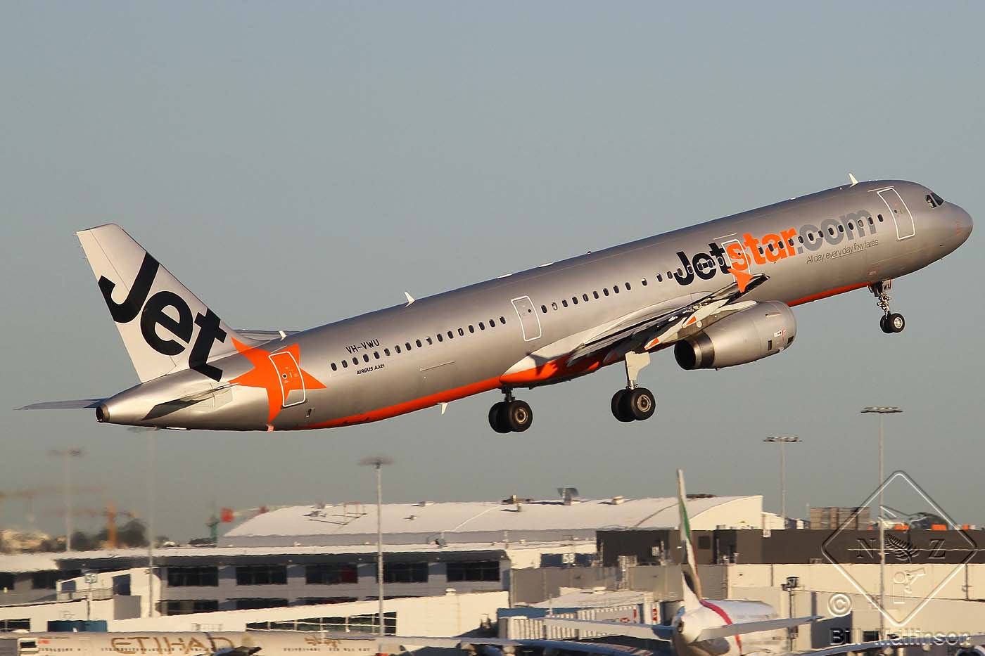 VH-VWU · Airbus A321-231 · (SYD / YSSY)