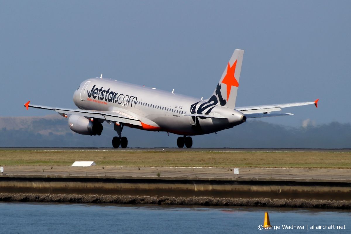VH-VGA · Airbus A320-232 · (SYD / YSSY)