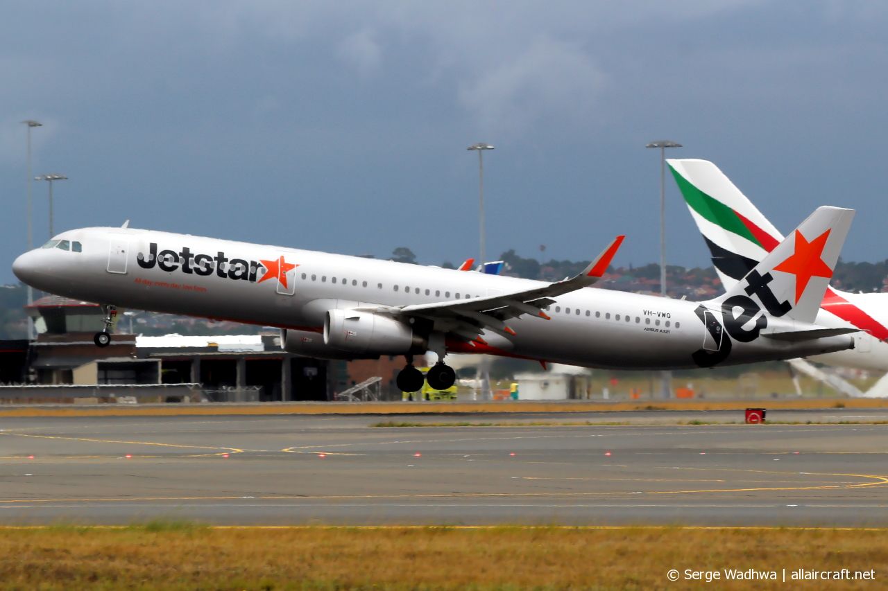 VH-VWQ · Airbus A321-231 · (SYD / YSSY)