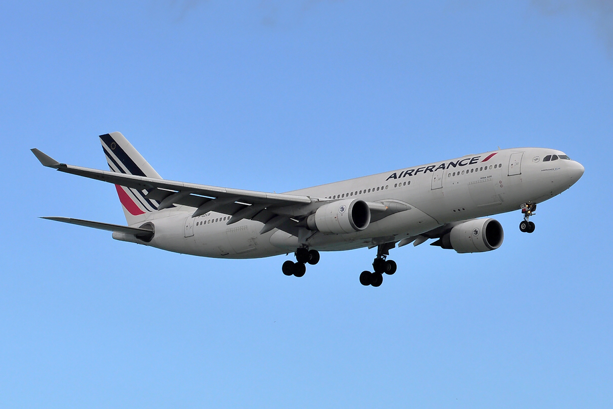 F-GZCB · Airbus A330-203 · (LPA / GCLP)