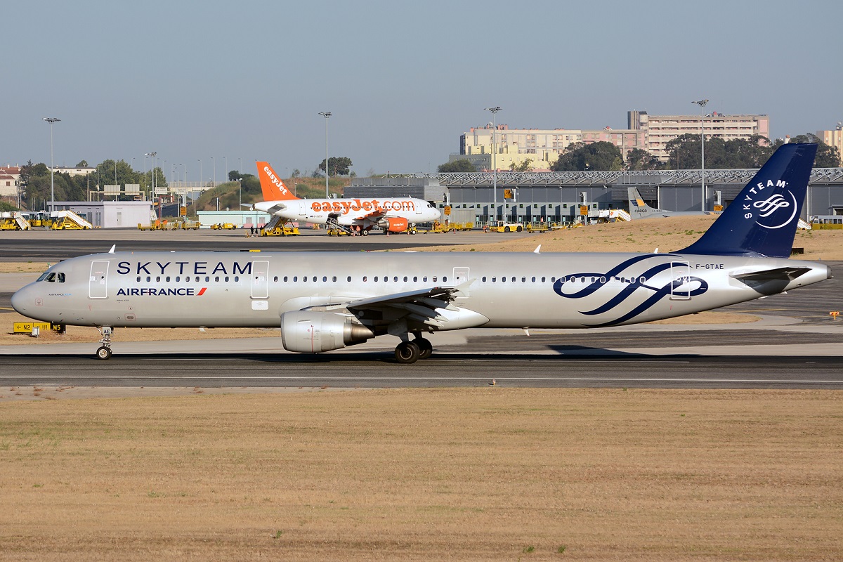 F-GTAE · Airbus A321-212 · (LIS / LPPT)