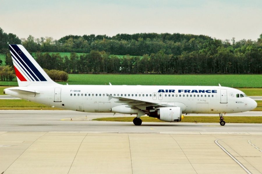 F-GKXB · Airbus A320-212 · (VIE / LOWW)