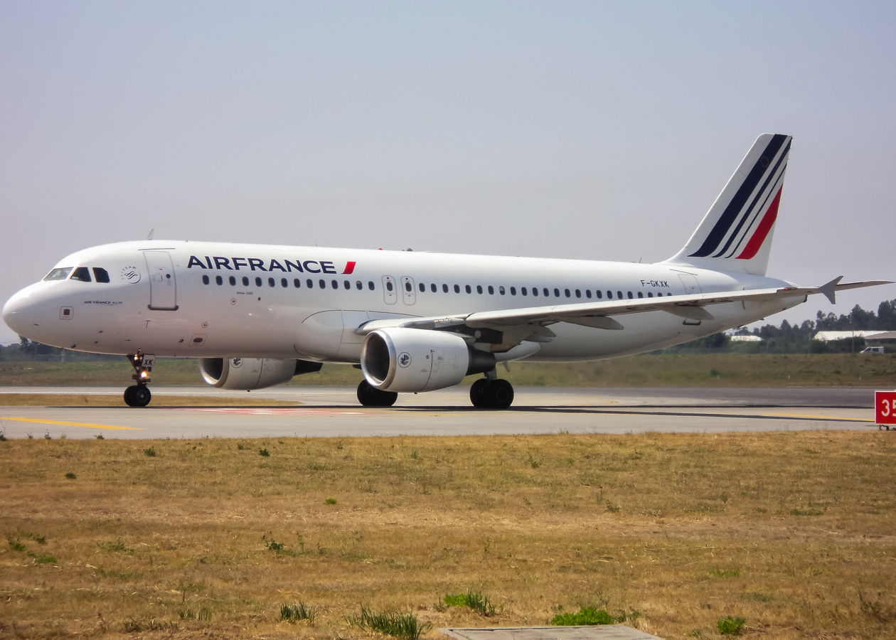 F-GKXK · Airbus A320-214 · (OPO / LPPR)