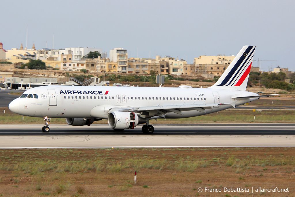 F-GKXL · Airbus A320-214 · (MLA / LMML)