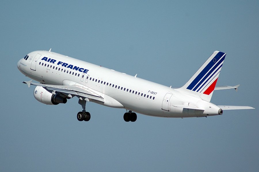 F-GKXT · Airbus A320-214 · (LIS / LPPT)