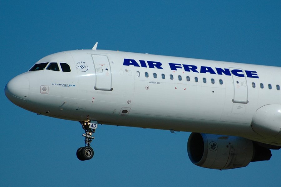 F-GTAD · Airbus A321-212 · (LIS / LPPT)