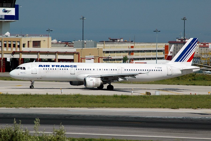 F-GTAH · Airbus A321-211 · (LIS / LPPT)