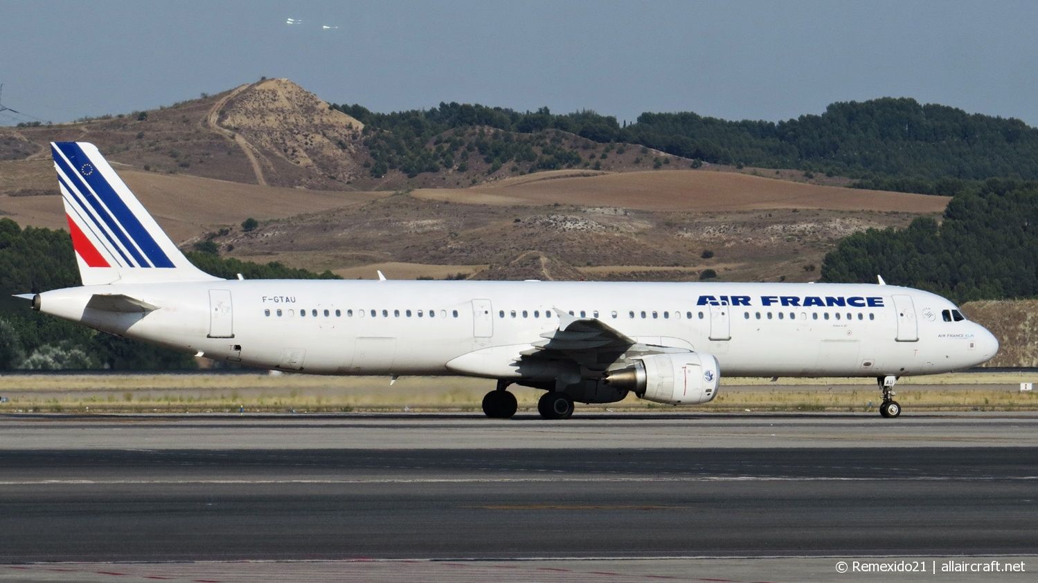 F-GTAU · Airbus A321-212 · (MAD / LEMD)