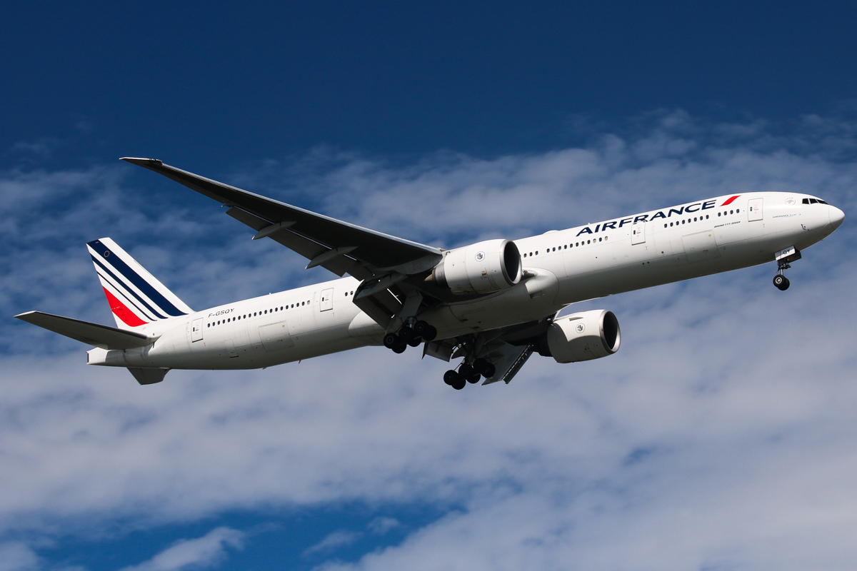 F-GSQY · Boeing 777-328/ER · (SIN / WSSS)