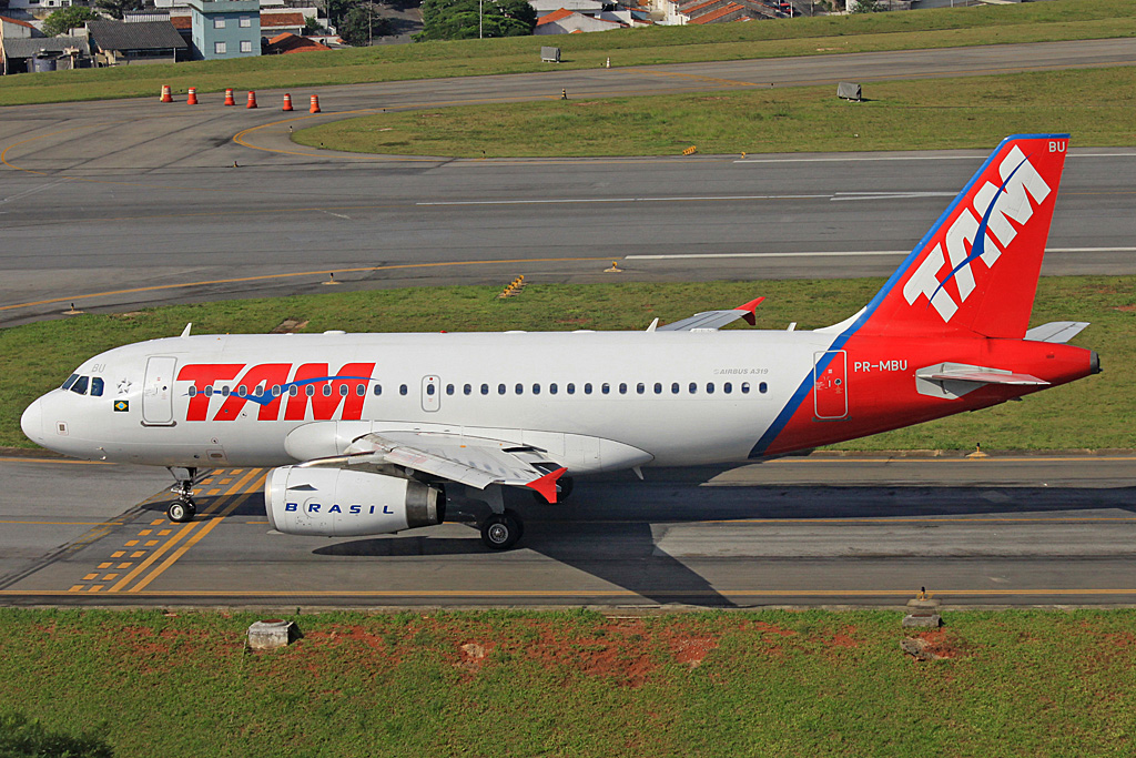 PR-MBU · Airbus A319-132 · (CGH / SBSP)