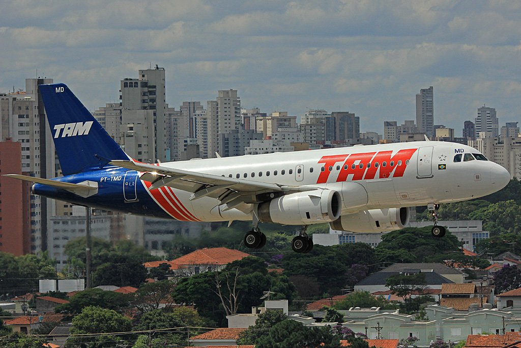 PT-TMD · Airbus A319-132 · (CGH / SBSP)