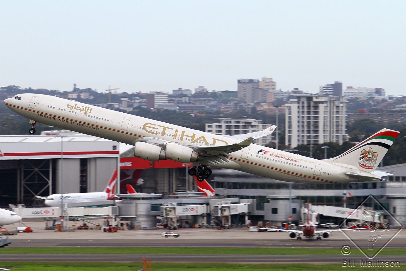 A6-EHK · Airbus A340-642 · (SYD / YSSY)