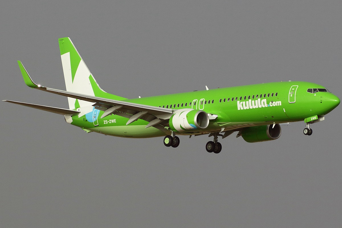 ZS-ZWE · Boeing 737-8LD(WL) · (LPA / GCLP)