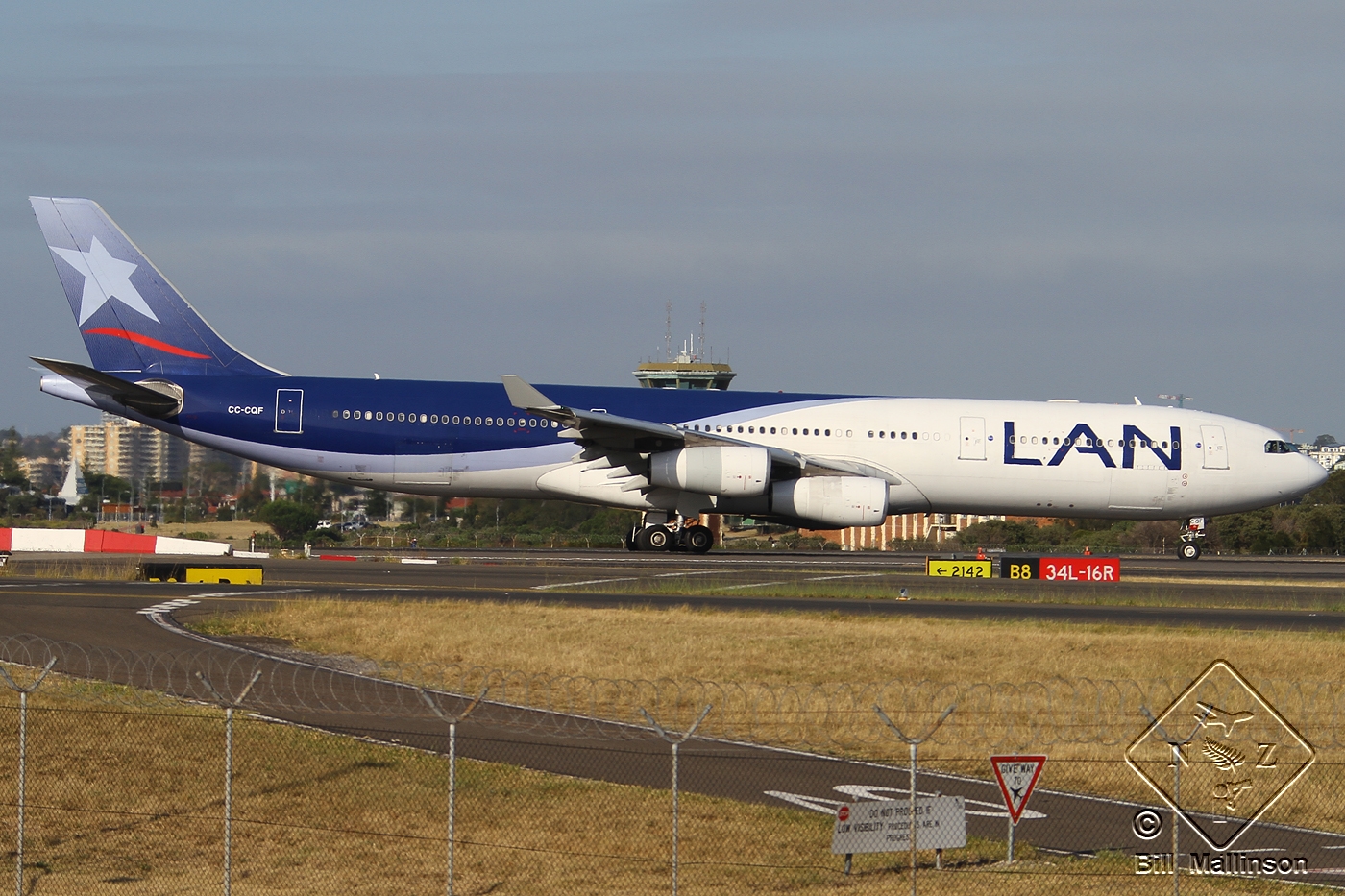 CC-CQF · Airbus A340-313 · (SYD / YSSY)