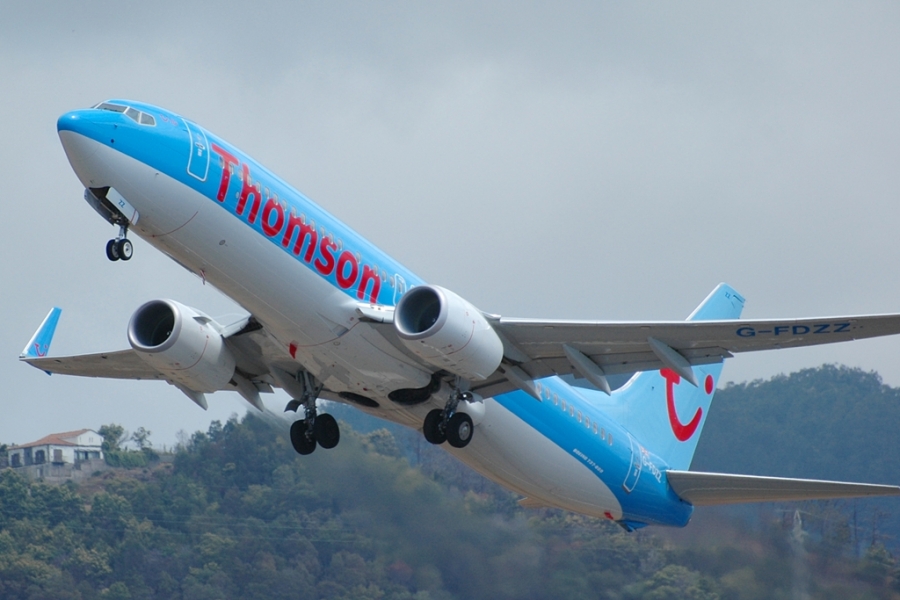 G-FDZZ · Boeing 737-8K5(WL) · (FNC / LPMA)
