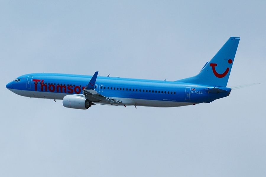 G-FDZZ · Boeing 737-8K5(WL) · (FNC / LPMA)