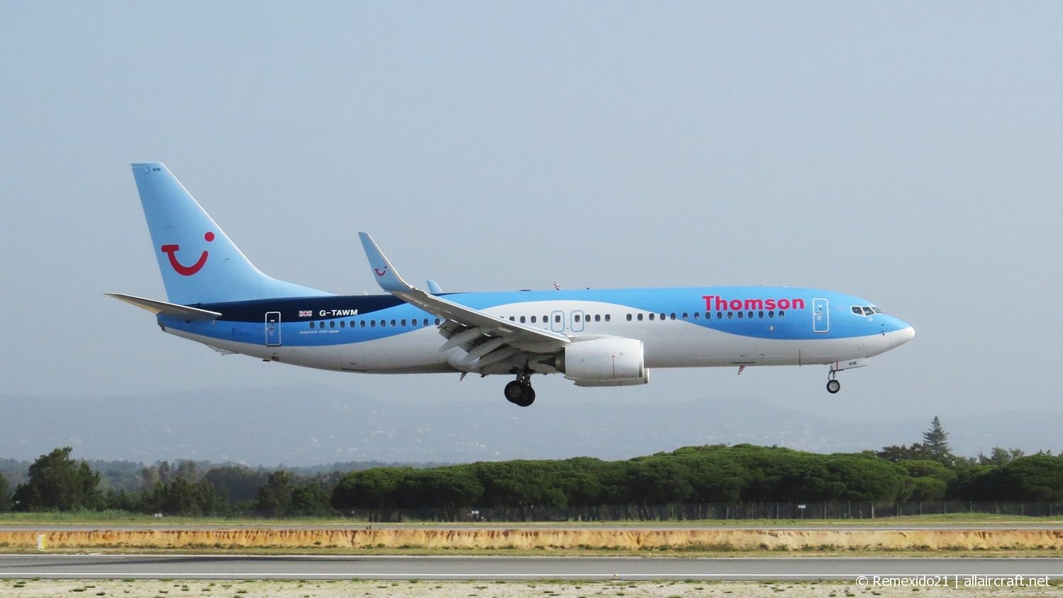 G-TAWN · Boeing 737-8K5(WL) · (FAO / LPFR)