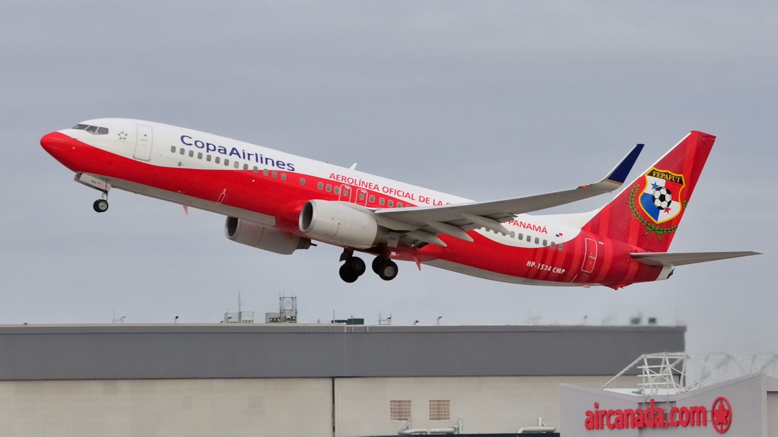 HP-1534CMP · Boeing 737-8V3 · (YUL / CYUL)