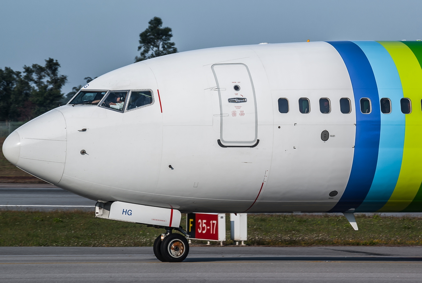 F-GZHG · Boeing 737-8K2(WL) · (OPO / LPPR)