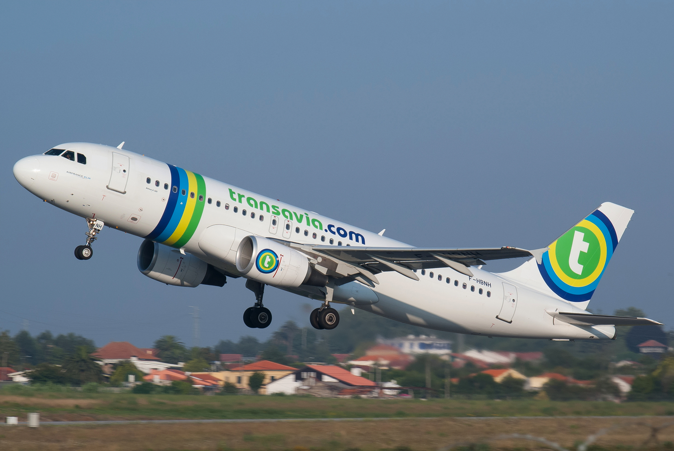 F-HBNH · Airbus A320-214 · (OPO / LPPR)