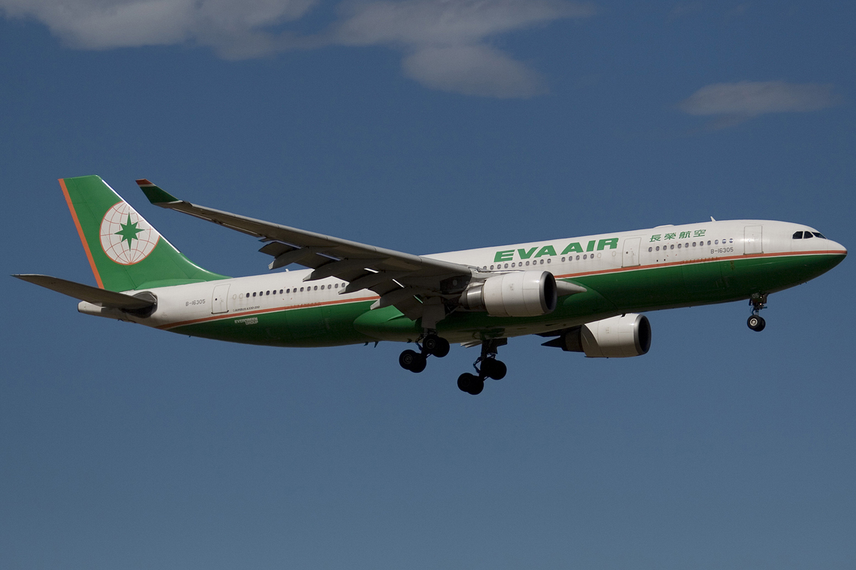 B-16305 · Airbus A330-203 · (CHC/NZCH)