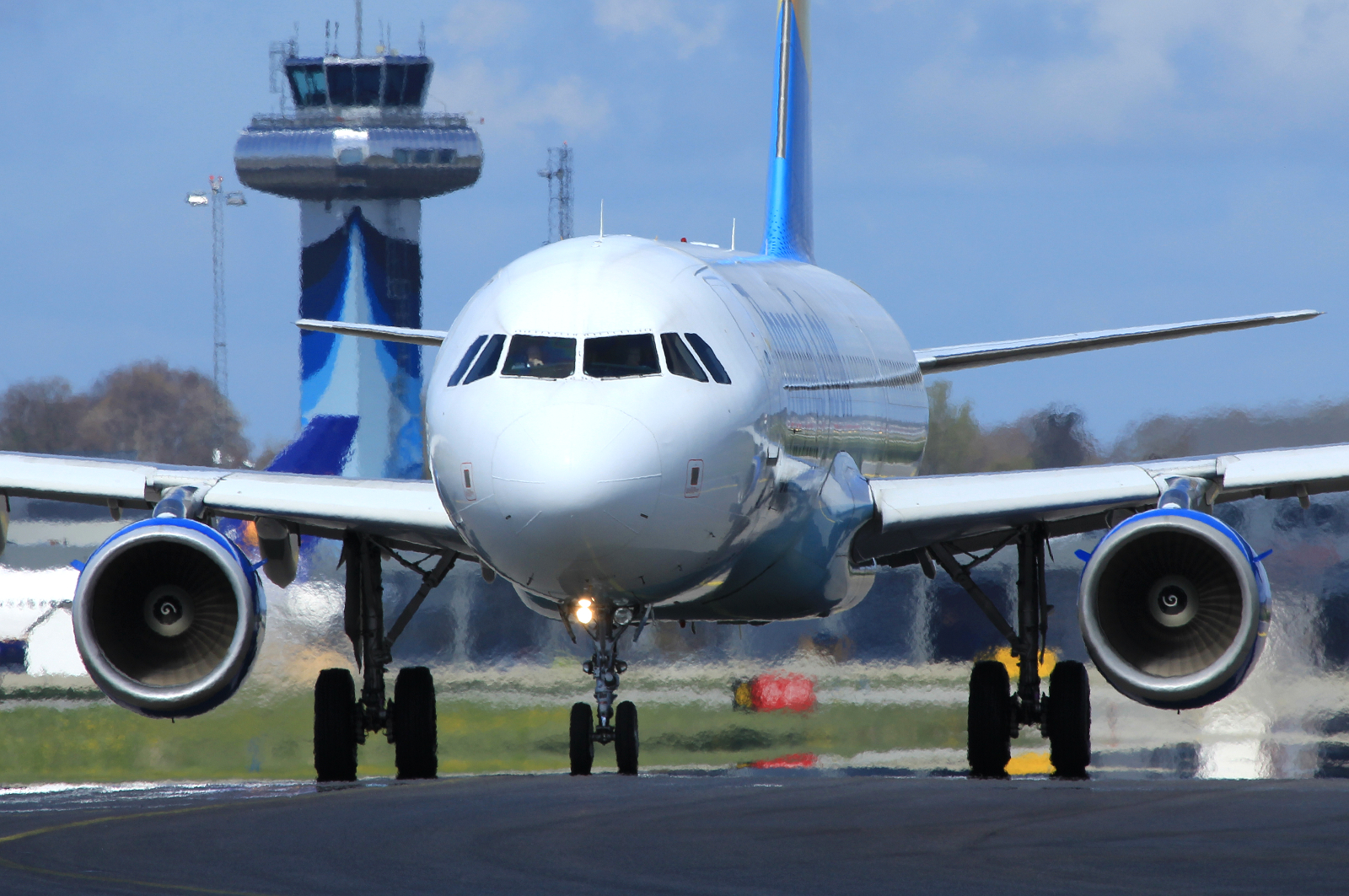 OY-VKD · Airbus A321-211 · (SVG / ENZV)