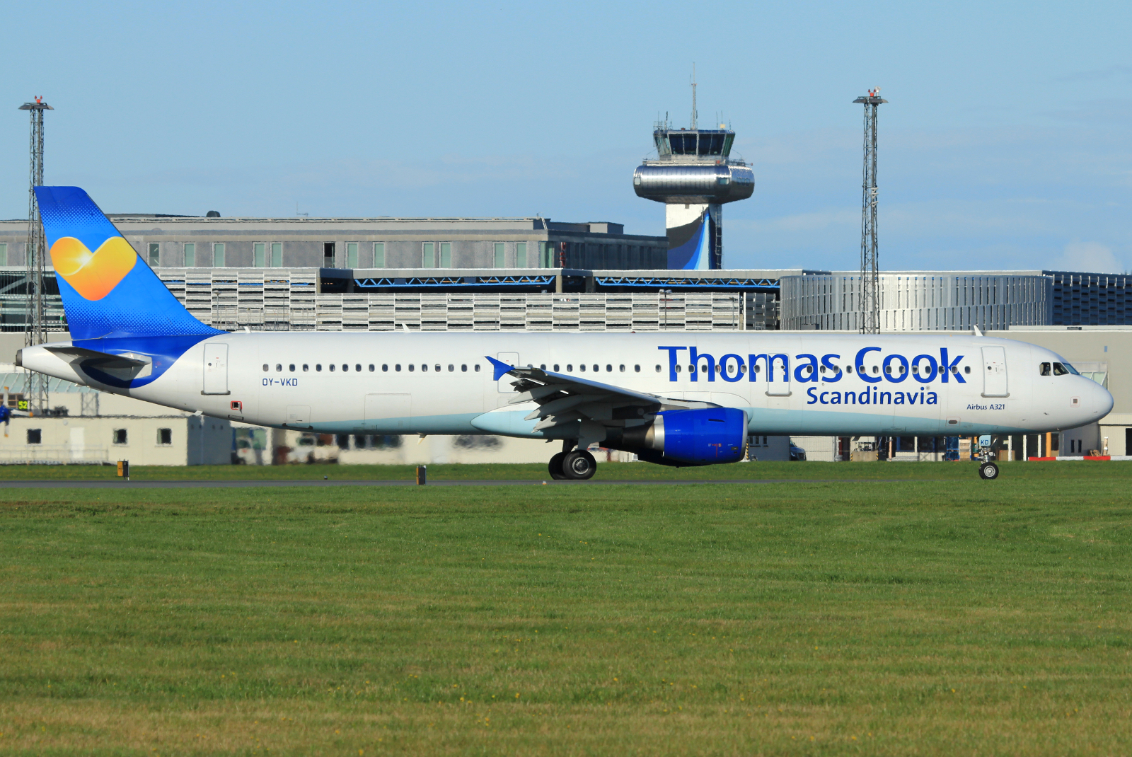 OY-VKD · Airbus A321-211 · (SVG / ENZV)