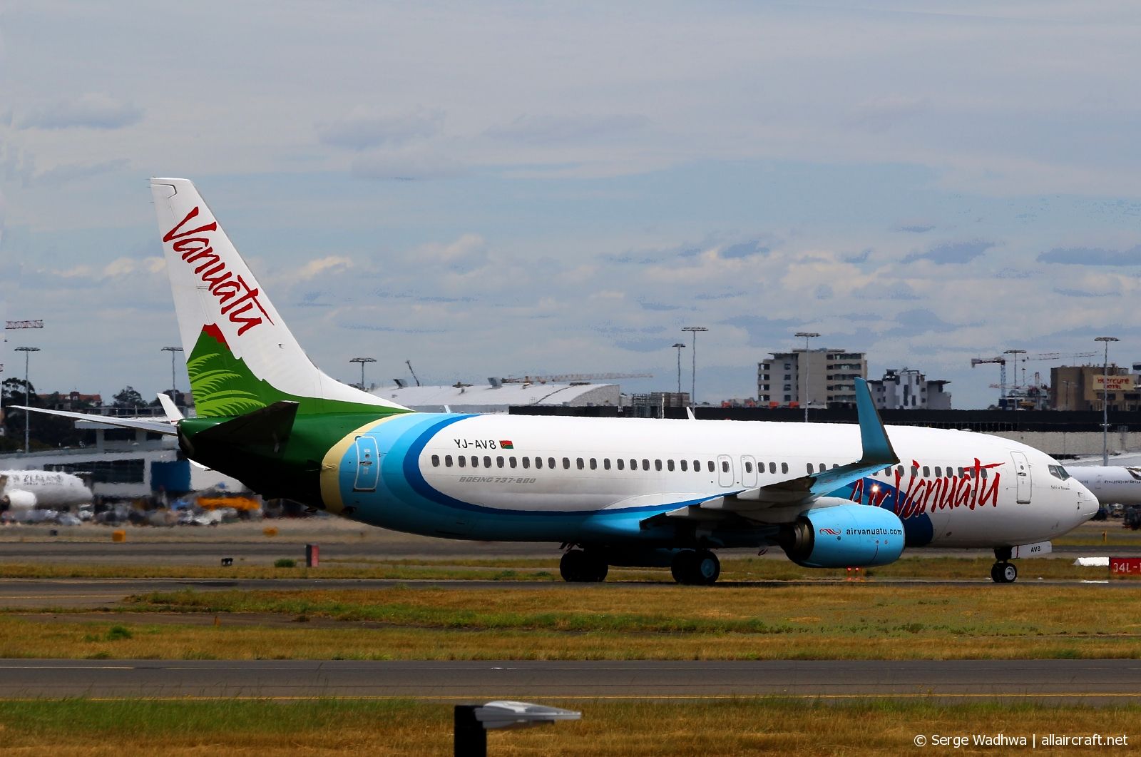 YJ-AV8 · Boeing 737-8SH(WL) · (SYD / YSSY)