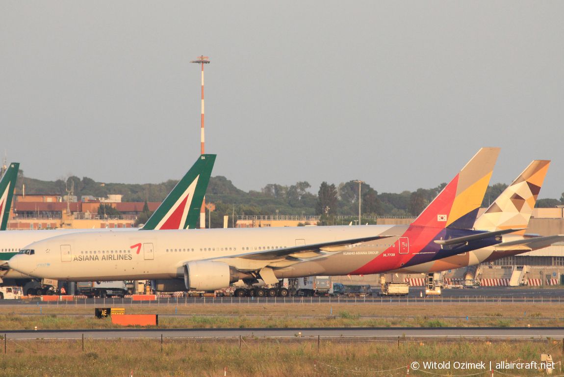 HL7739 · Boeing 777-28E/ER · (FCO / LIRF)
